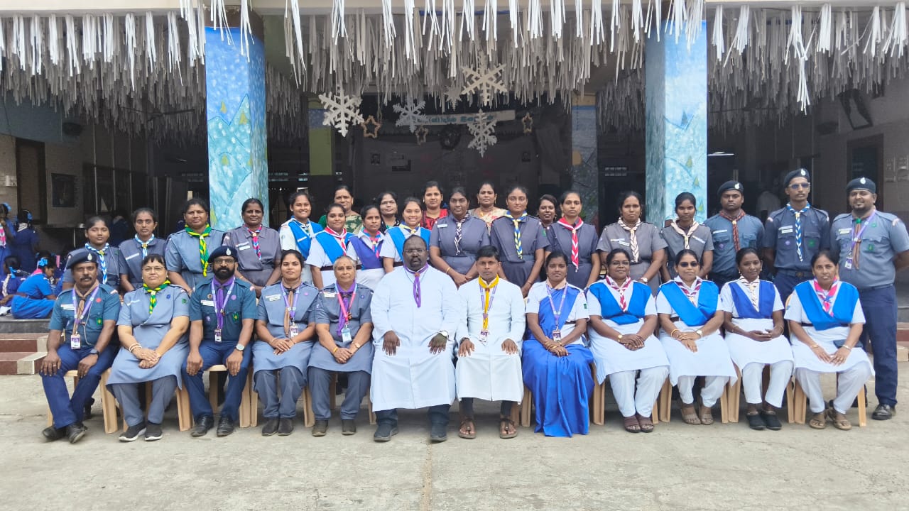 Scouts and Guides at the Cubs and Bulbuls testing camp